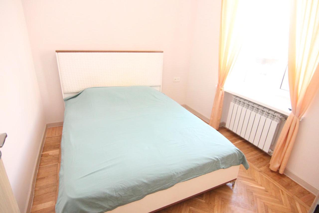 Apart-Hotel On Preobrajenskaya 24 โอเดสซา ภายนอก รูปภาพ