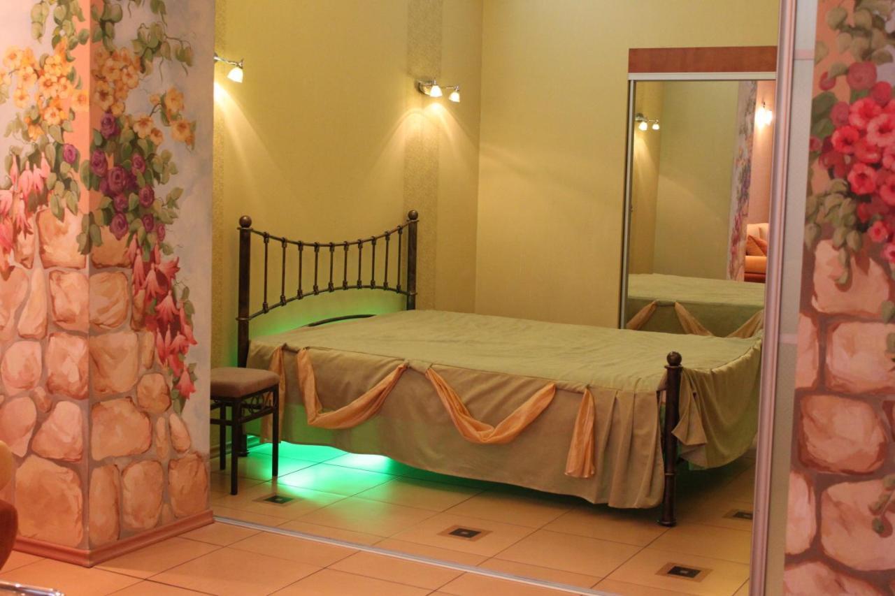 Apart-Hotel On Preobrajenskaya 24 โอเดสซา ภายนอก รูปภาพ