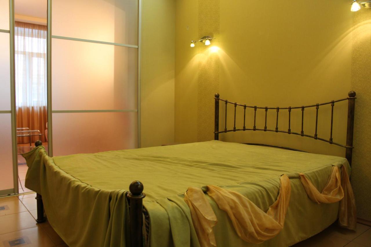Apart-Hotel On Preobrajenskaya 24 โอเดสซา ภายนอก รูปภาพ