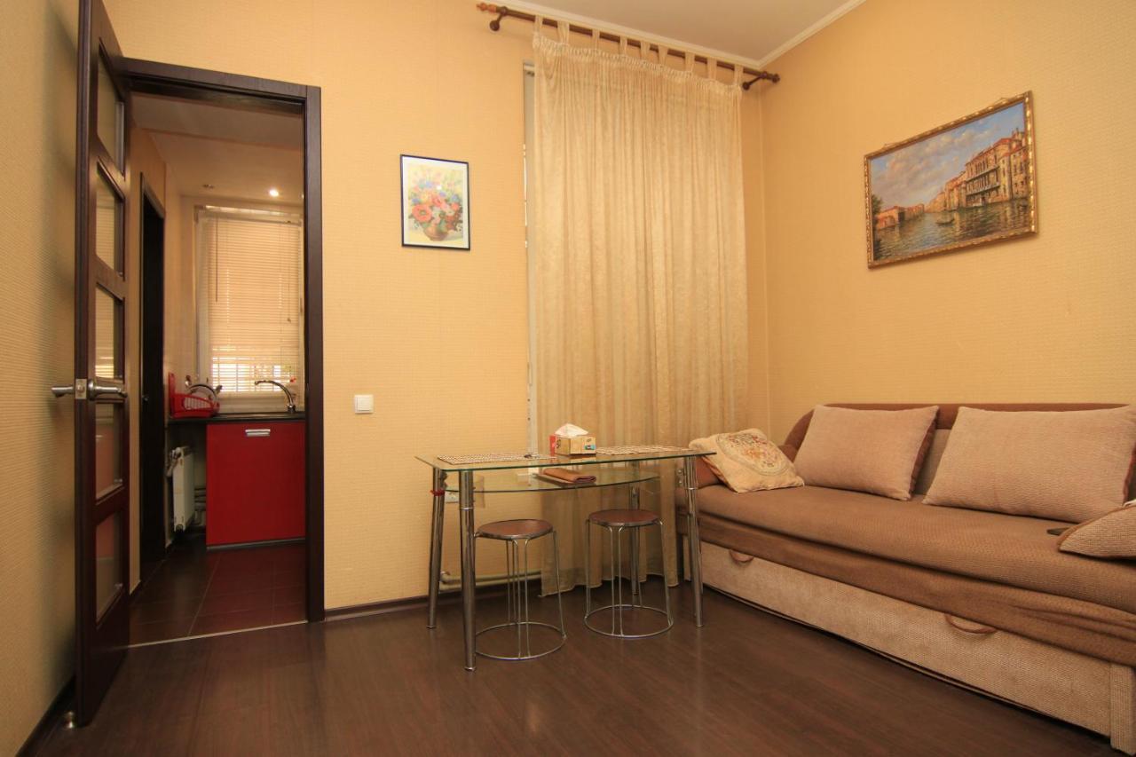 Apart-Hotel On Preobrajenskaya 24 โอเดสซา ภายนอก รูปภาพ