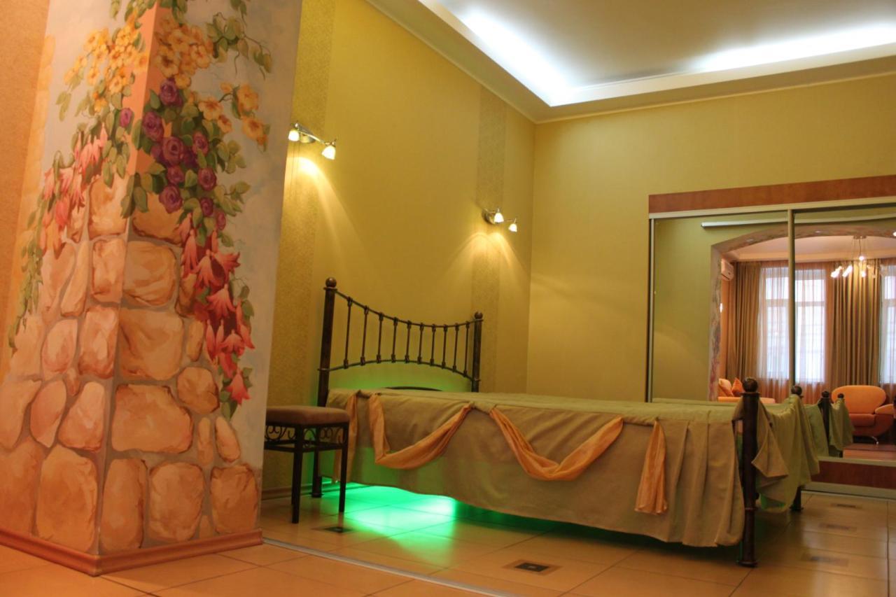 Apart-Hotel On Preobrajenskaya 24 โอเดสซา ภายนอก รูปภาพ