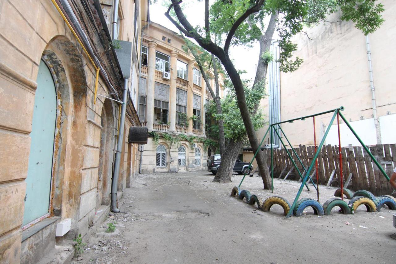Apart-Hotel On Preobrajenskaya 24 โอเดสซา ภายนอก รูปภาพ