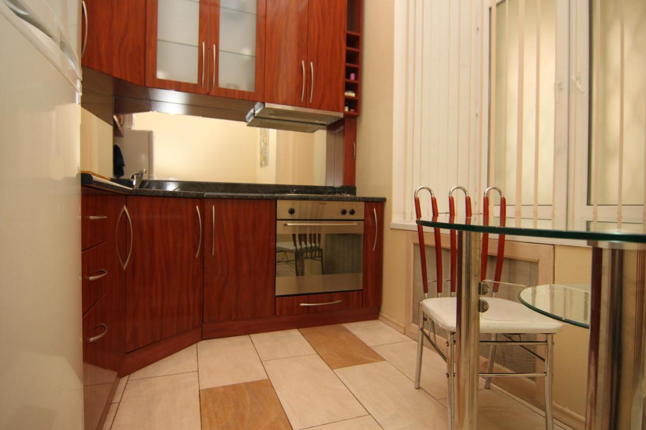 Apart-Hotel On Preobrajenskaya 24 โอเดสซา ภายนอก รูปภาพ