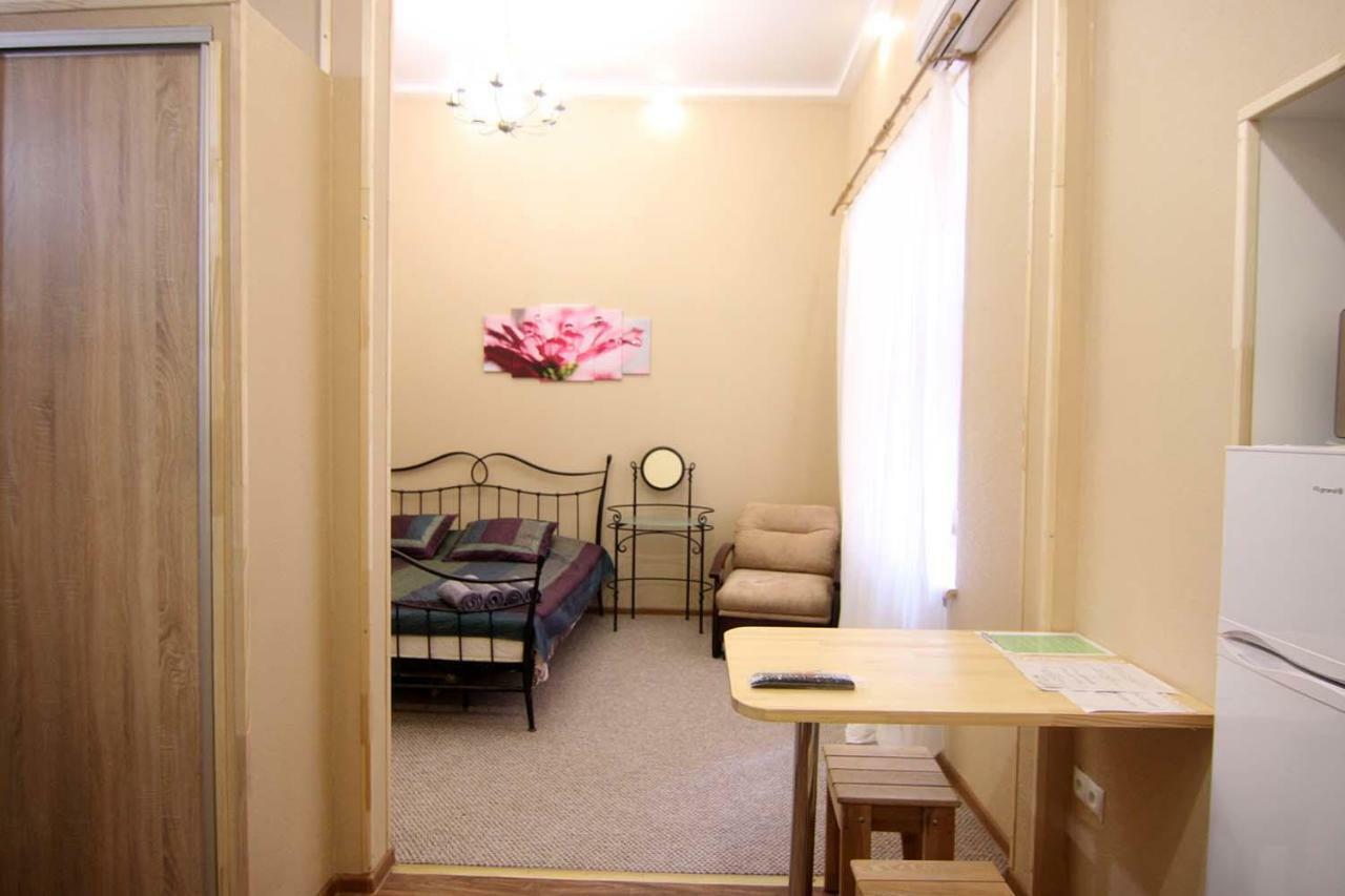 Apart-Hotel On Preobrajenskaya 24 โอเดสซา ภายนอก รูปภาพ