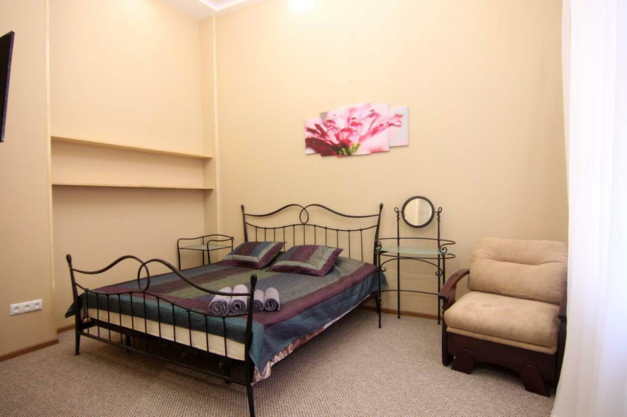 Apart-Hotel On Preobrajenskaya 24 โอเดสซา ภายนอก รูปภาพ